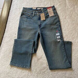 NWT Levi's 725 Kick Bootcut Crop High Rise Women Jeans Size 28/27